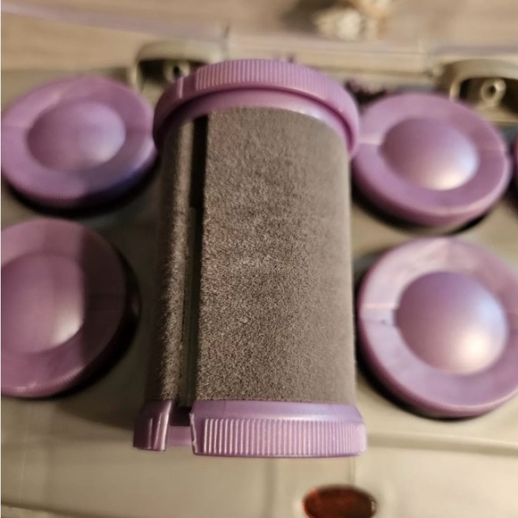 CONAIR ION Shine CHV14IX With 12 Velvet Flocked Hot Curlers & 10 Clips - Picture 7 of 8